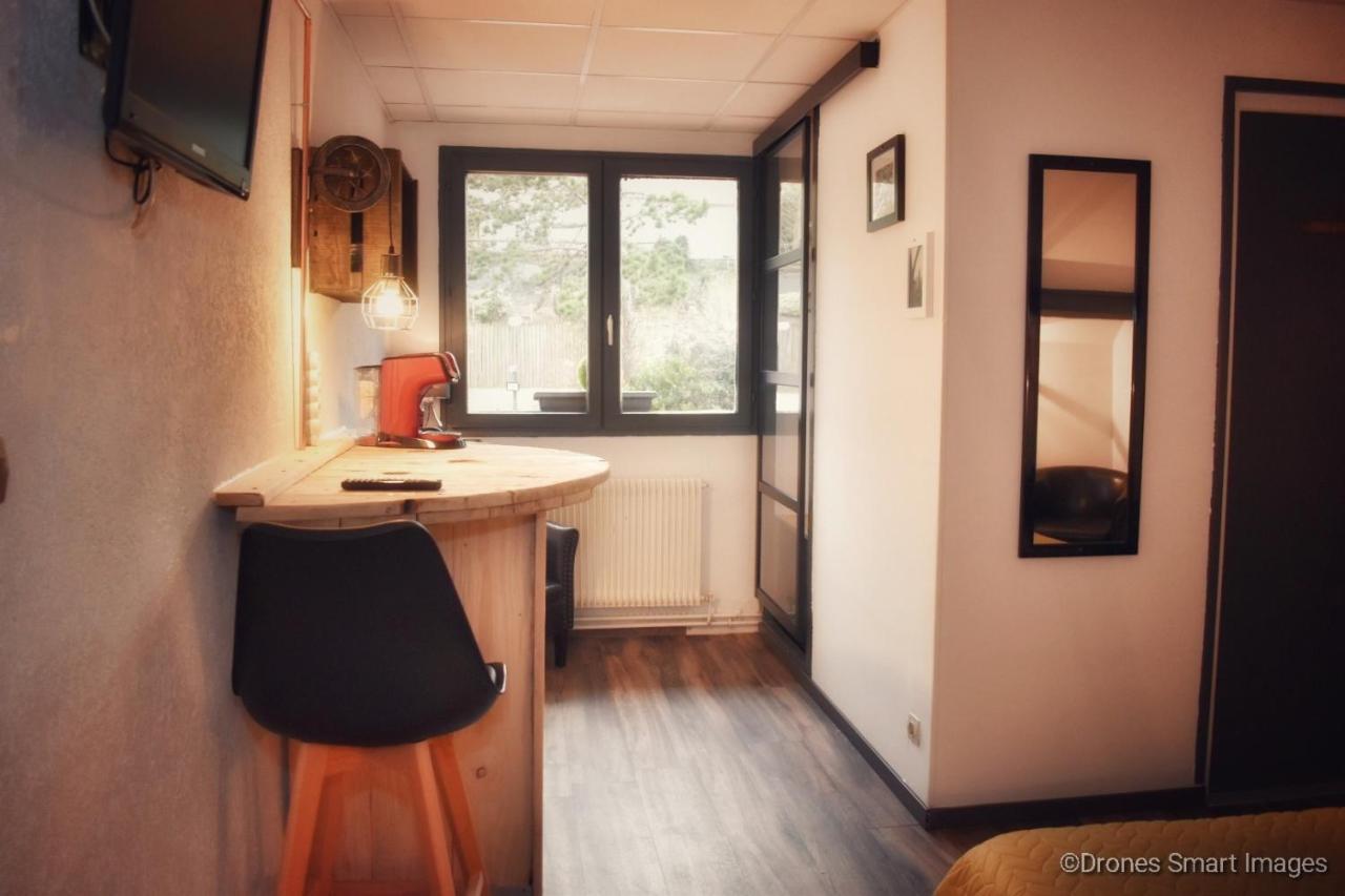 L'Eolienne Hotell Rouxmesnil-Bouteilles Exteriör bild