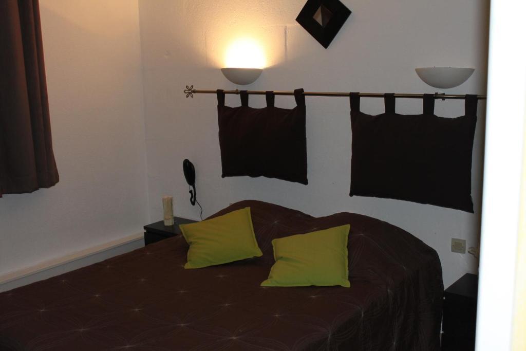 L'Eolienne Hotell Rouxmesnil-Bouteilles Exteriör bild